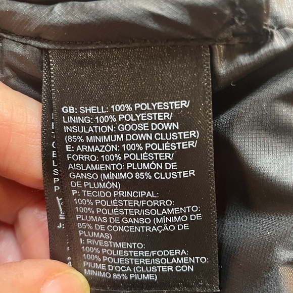The North Face Men's Trevail Black lightweight Puffer Jacket in size medium - Picture 6 of 10